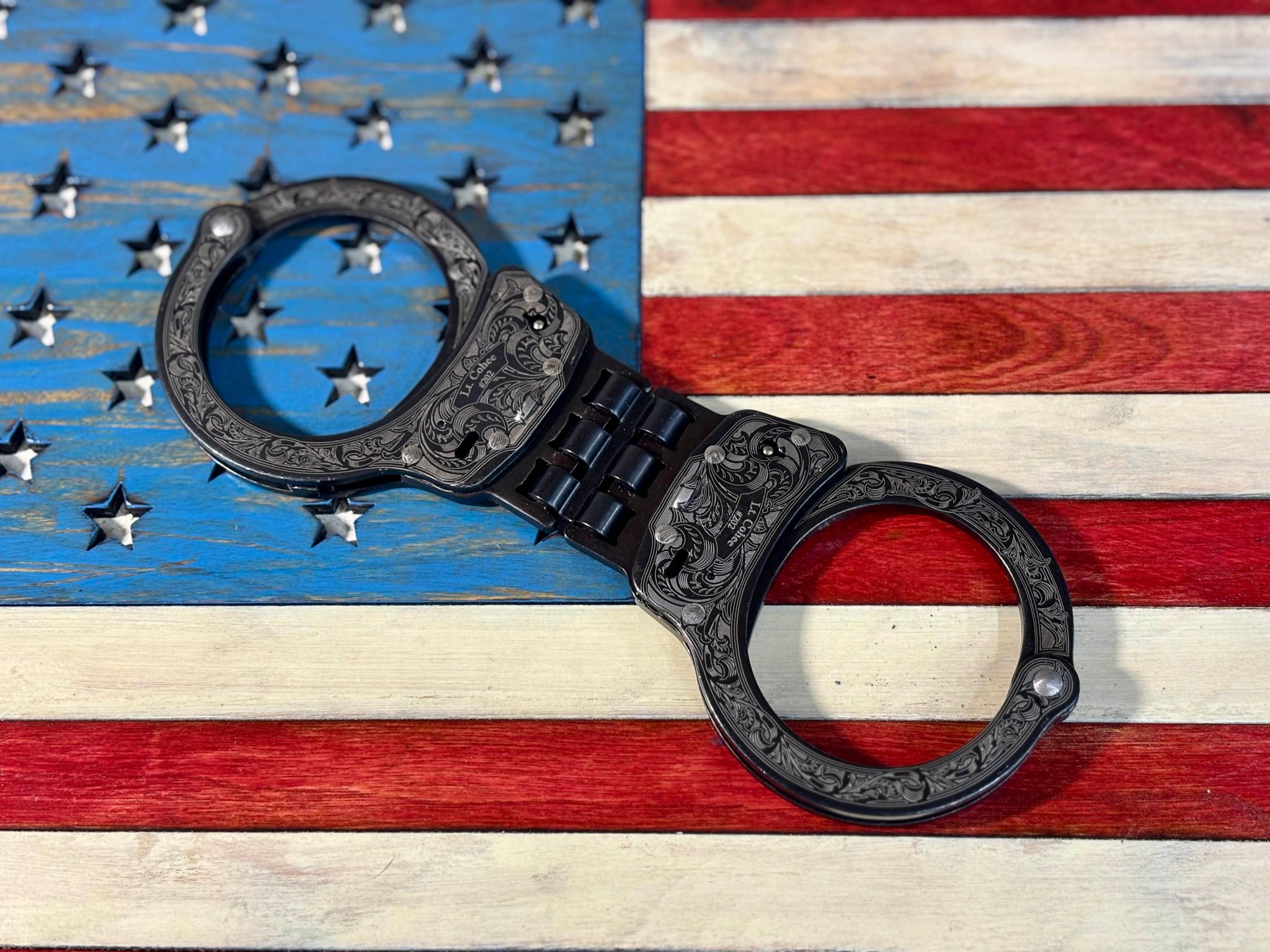 Engraved Handcuffs - Smith & Wesson Hinged